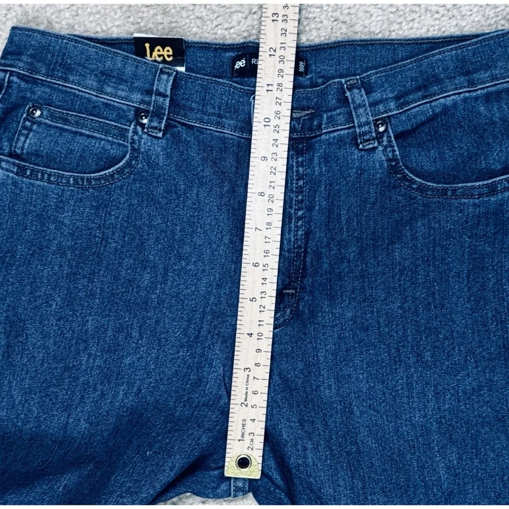 Lee Womens Relaxed Fit 10 Petite Straight Leg Blue Wash Jeans NWT 103051866